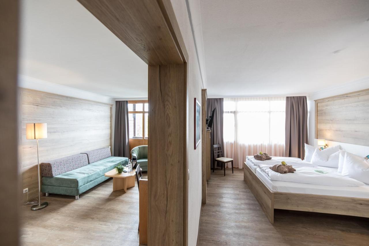 Aktivital Hotel Бад Грисбах Екстериор снимка