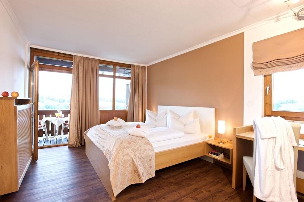 Aktivital Hotel Бад Грисбах Екстериор снимка