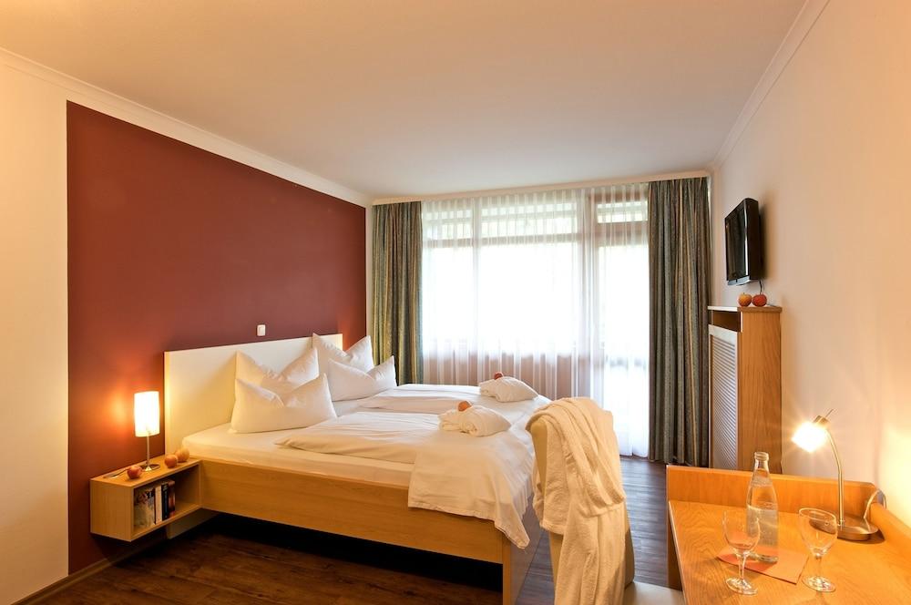 Aktivital Hotel Бад Грисбах Екстериор снимка