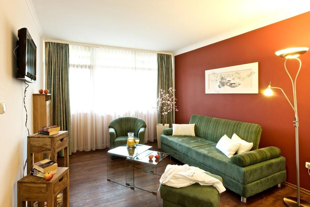 Aktivital Hotel Бад Грисбах Екстериор снимка