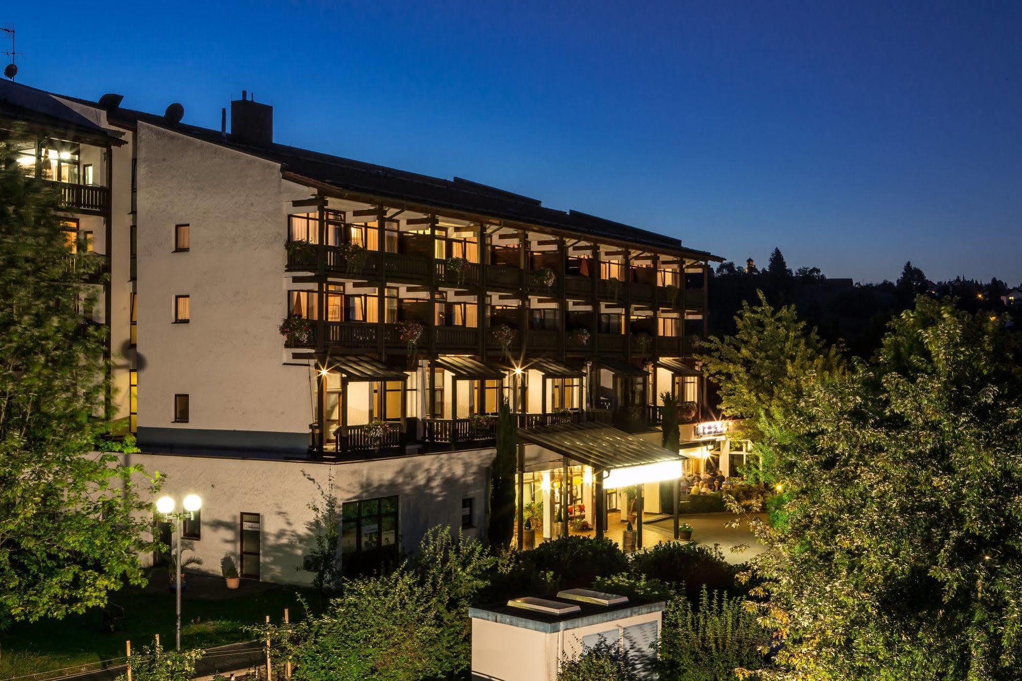 Aktivital Hotel Бад Грисбах Екстериор снимка